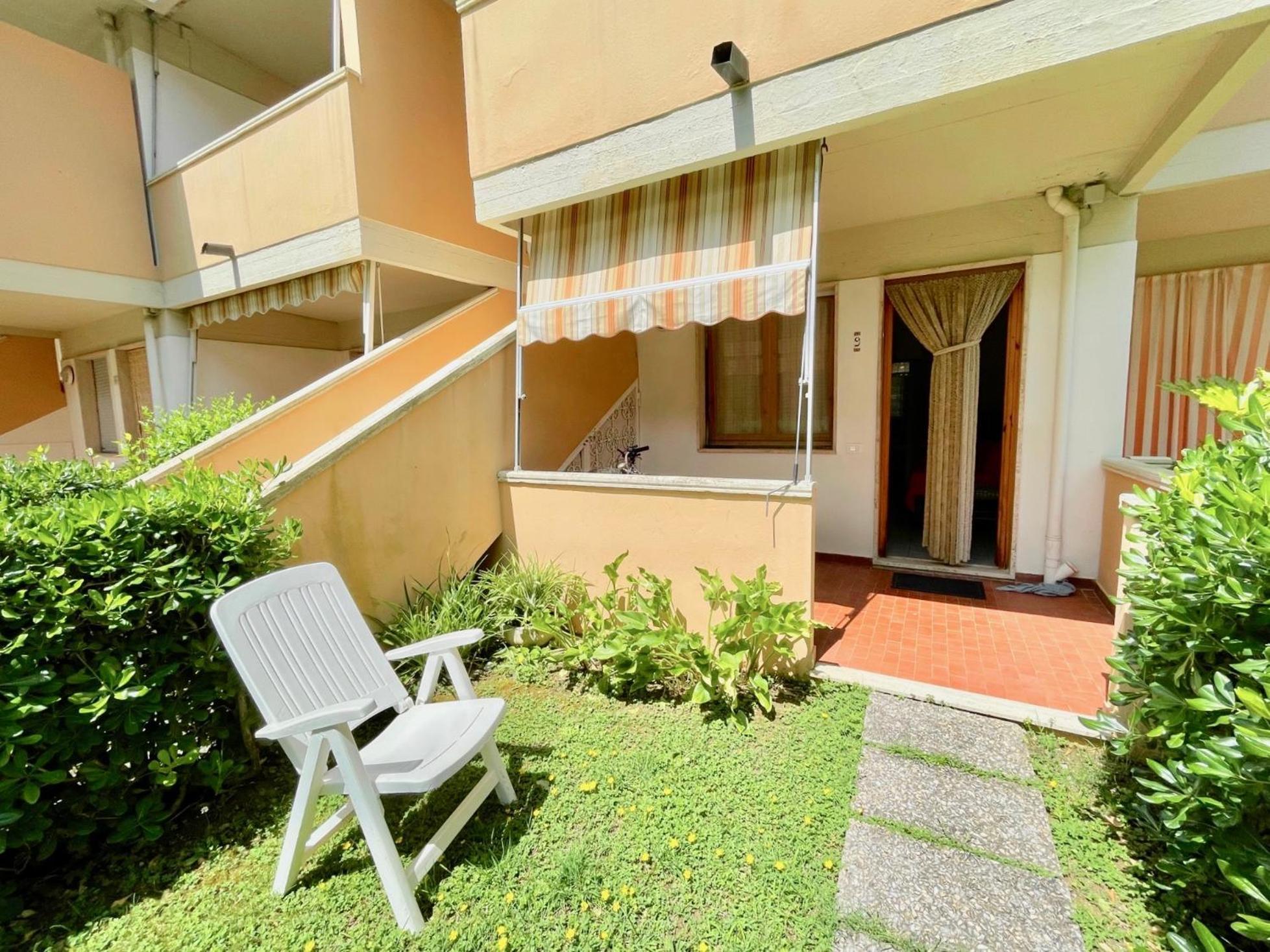 Appartamenti Via Dei Cipressi Marina Di Bibbona Eksteriør billede